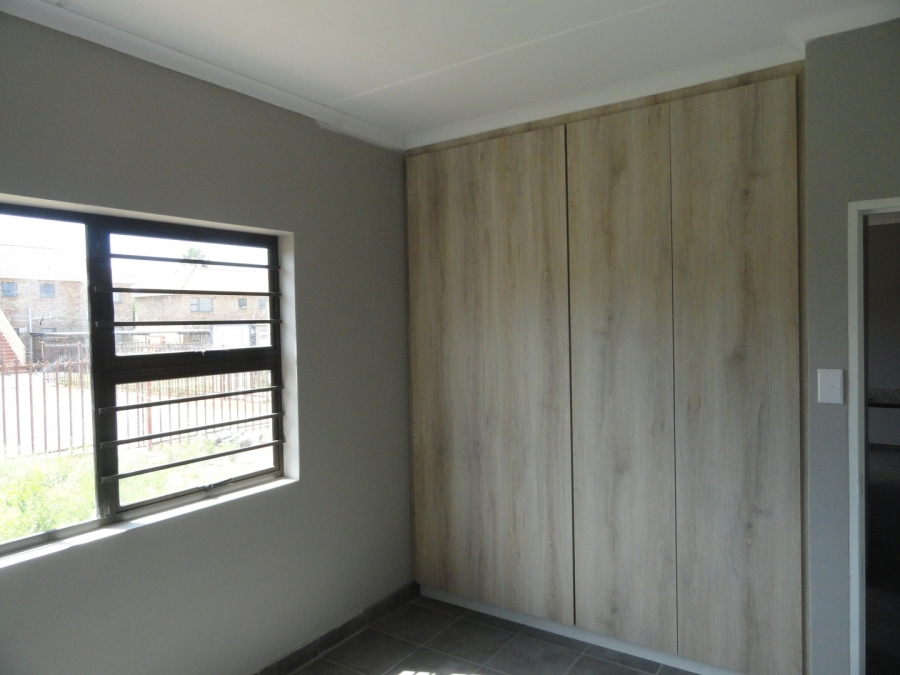 To Let 3 Bedroom Property for Rent in Baillie Park North West